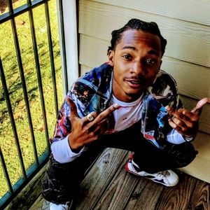 Meet your Posher, Gregory